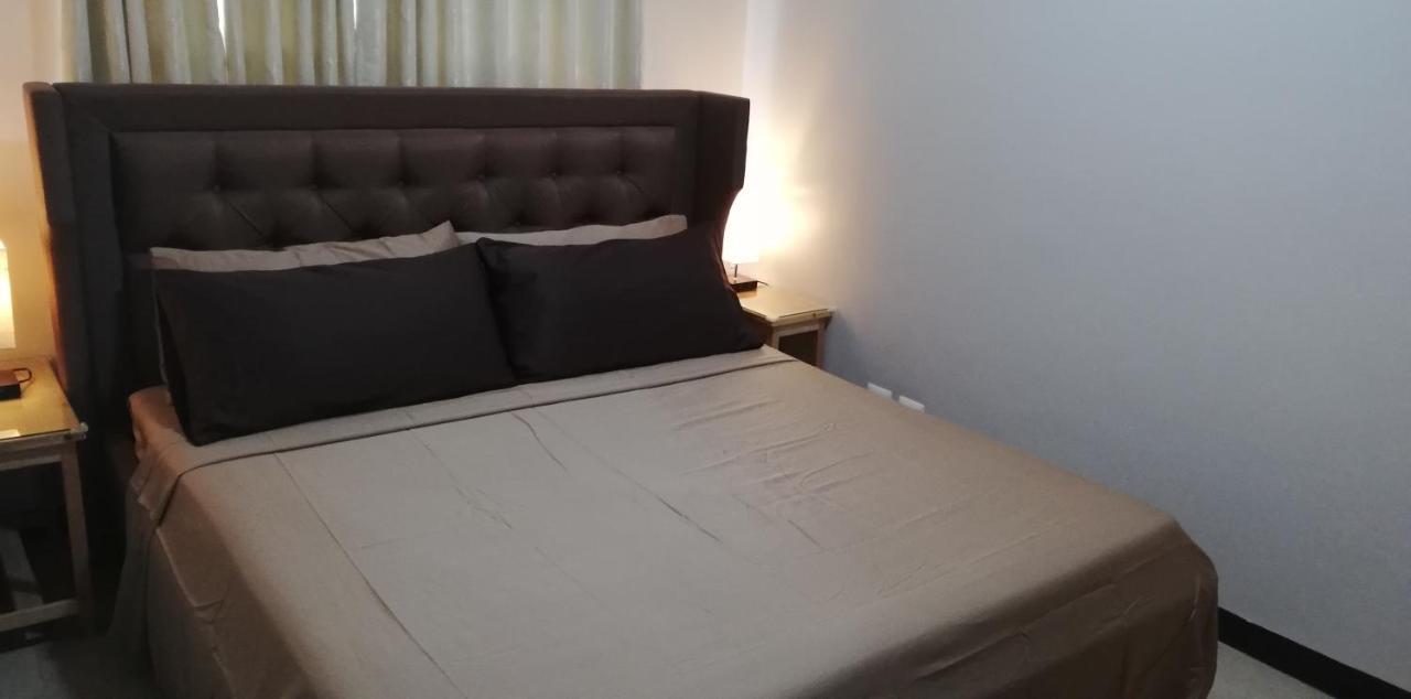 Sibarian Condo Unit C1 10Th Floor Pasay Exterior foto